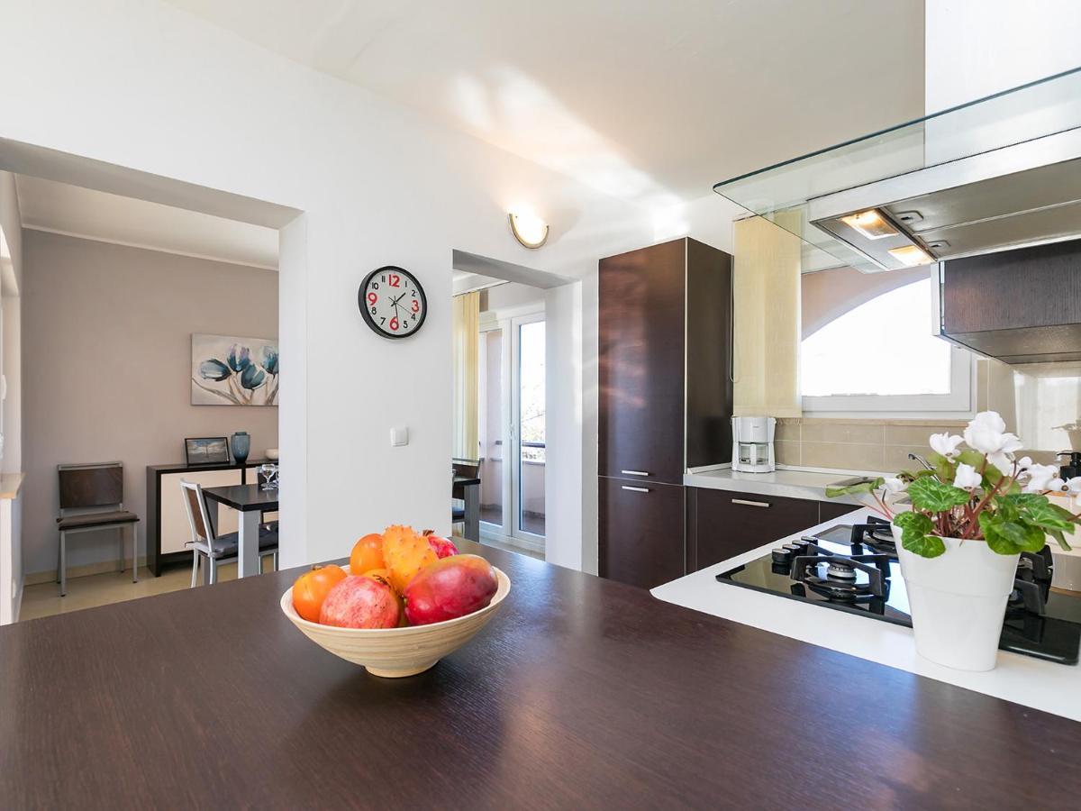 Holiday Appartment Tessa Porec Exterior photo